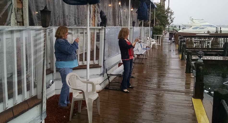 Boating? to Lunch at Sunset Grill
